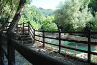 114. Subiaco, lAniene sotto il ponte di s. Mauro nel 2011.