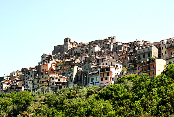 Clicca qui per fare una Passeggiata a Rocca Santo Stefano in centotrenta immagini una pi bella dell'altra!