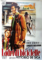 20. "Ladri di biciclette", di Vittorio De Sica (1948), con Enzo Staiola, Lamberto Maggiorani e Lianella Carell.