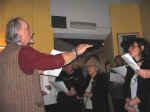 Settembre-Ottobre 2007: Festival degli Antichi Suoni ad Anticoli Corrado e nella Valle dellAniene: il professor Giulio Sforza e il coro dell'Associazione Vivarium, sabato 13 ottobre 2007.