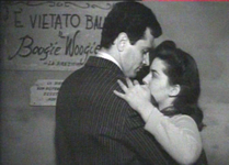 Irene Galter e Gabriele Ferzetti ne "Il sole negli occhi" (1953) di Antonio Pietrangeli (1919 - 1968)