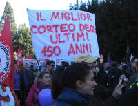 21. Piazza della Repubblica, ore 13:54.