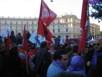 81. Piazza della Repubblica, ore 15:02.