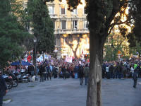 127. Il corteo comincia a entrare in piazza di Porta San Giovanni, ore 16:26.