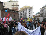 2. Ore 10 circa: il primo corteo sta entrando in via Barberini.