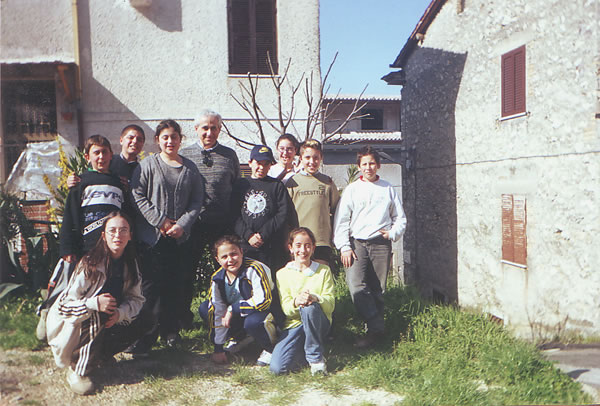 Da sinistra a destra e dall'alto in basso: Claudio, Matteo, Sara, il prof, Alessandro M., Marta, Igor, Alessandro P., Beatrice, Nicoletta e Giada.