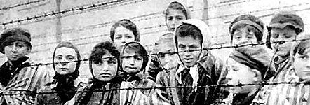 Luca Zaia (a sinistra) e (a destra) Bambini vittime delle ultime leggi razziali in Europa prime di quelle dei portatori di moccichino verde.