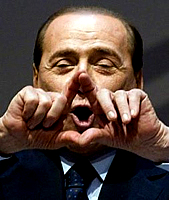 Per la serie "Dal governo del sessuomane al governo dei sessuofobi": i diversi linguaggi gestuali del Berlusconi e del Monti.