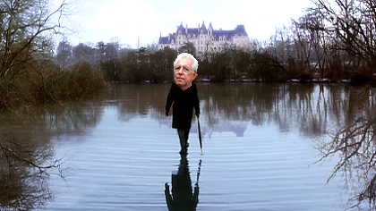 Per la serie "Credevano che camminasse sulle acque, e invece sguazzava nella loro insensatezza": Mario Monti.