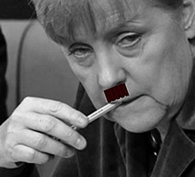 Per la serie "Per la terza volta in un secolo la Germania precipita l'Europa nel baratro, e per la seconda volta il fascismo italiano si schiera con il nazismo tedesco contro la Francia e gli Stati Uniti": Franois Hollande, Barack Obama, la Merkel e il Monti. (L'immagine della Merkel  da Segnalazioni).